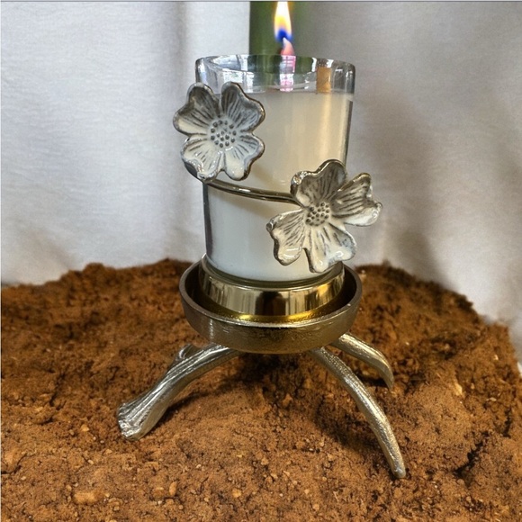 LOVELY STURDY METAL STAND - Picture 4 of 4